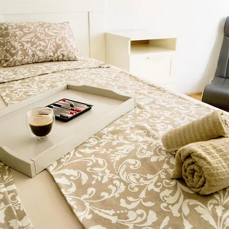 The White 3br - Free Parking * София