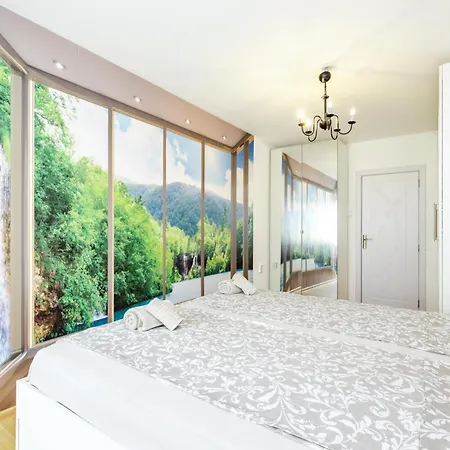 The White 3br - Free Parking *