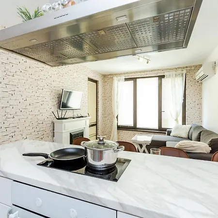 The White 3br - Free Parking Apartament