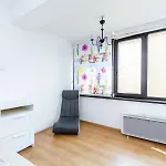 The White 3br - Free Parking Appartement