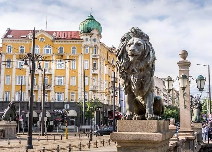 Апартамент The White 3br - Free Parking София