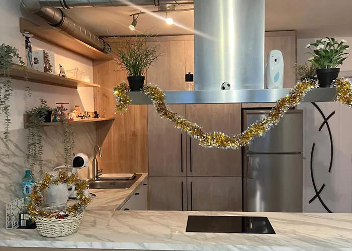 The White 3br - Free Parking София